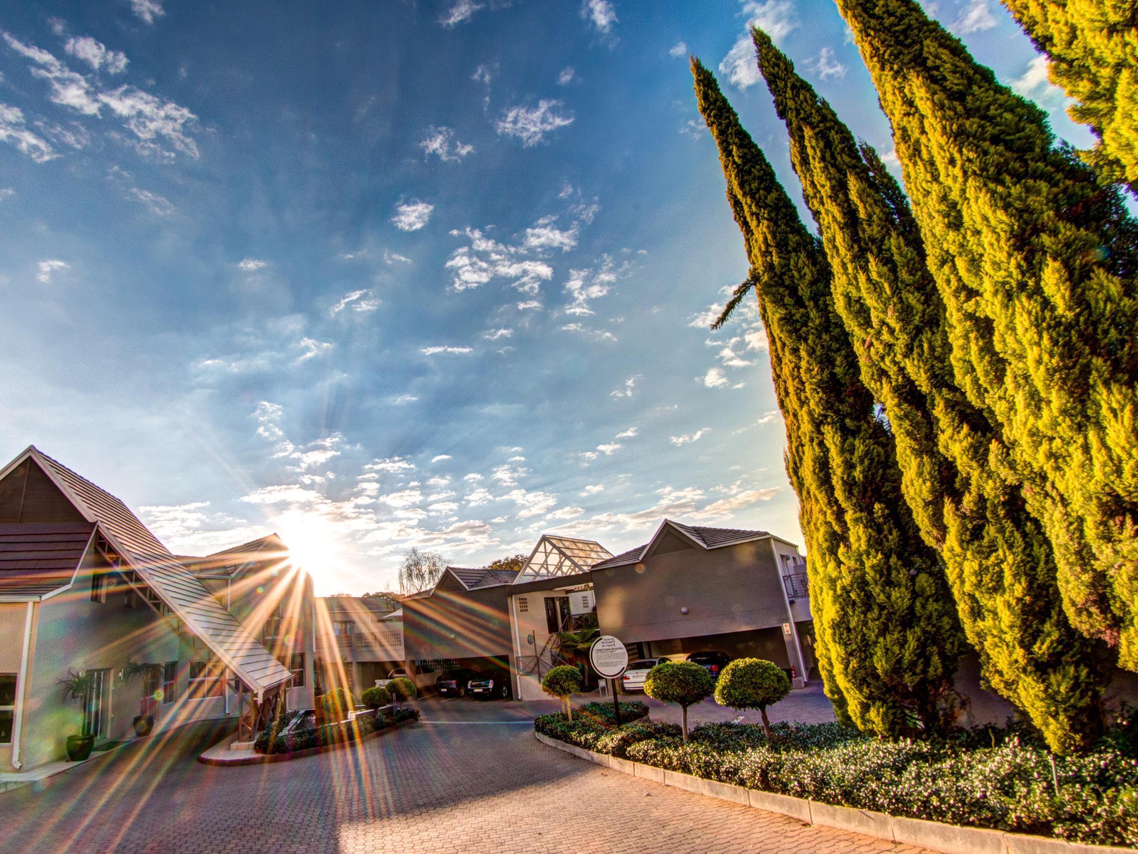 Courtyard Hotel Sandton Йоханнесбург Экстерьер фото