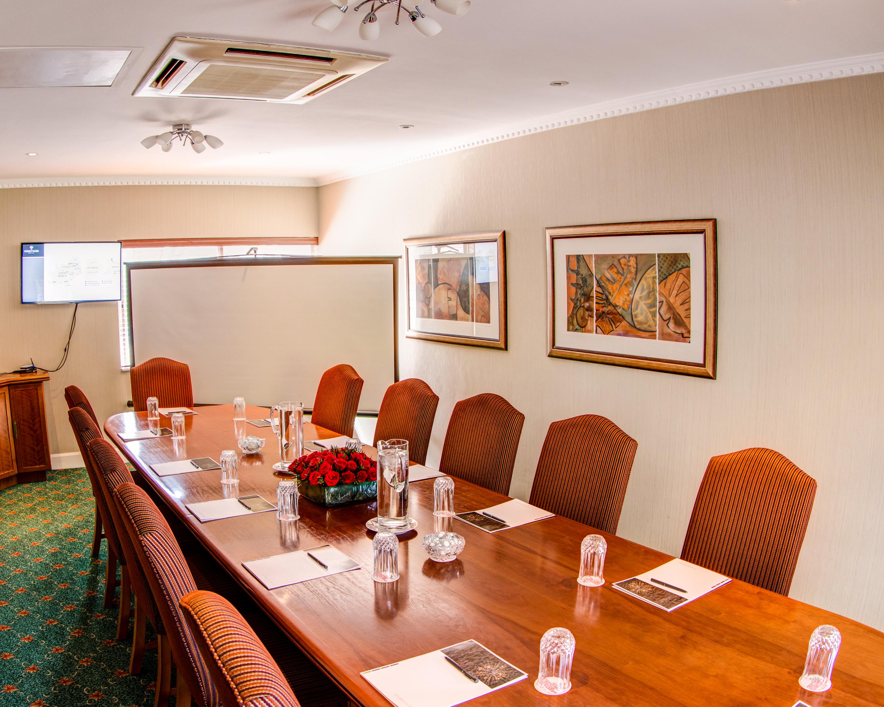 Courtyard Hotel Sandton Йоханнесбург Экстерьер фото