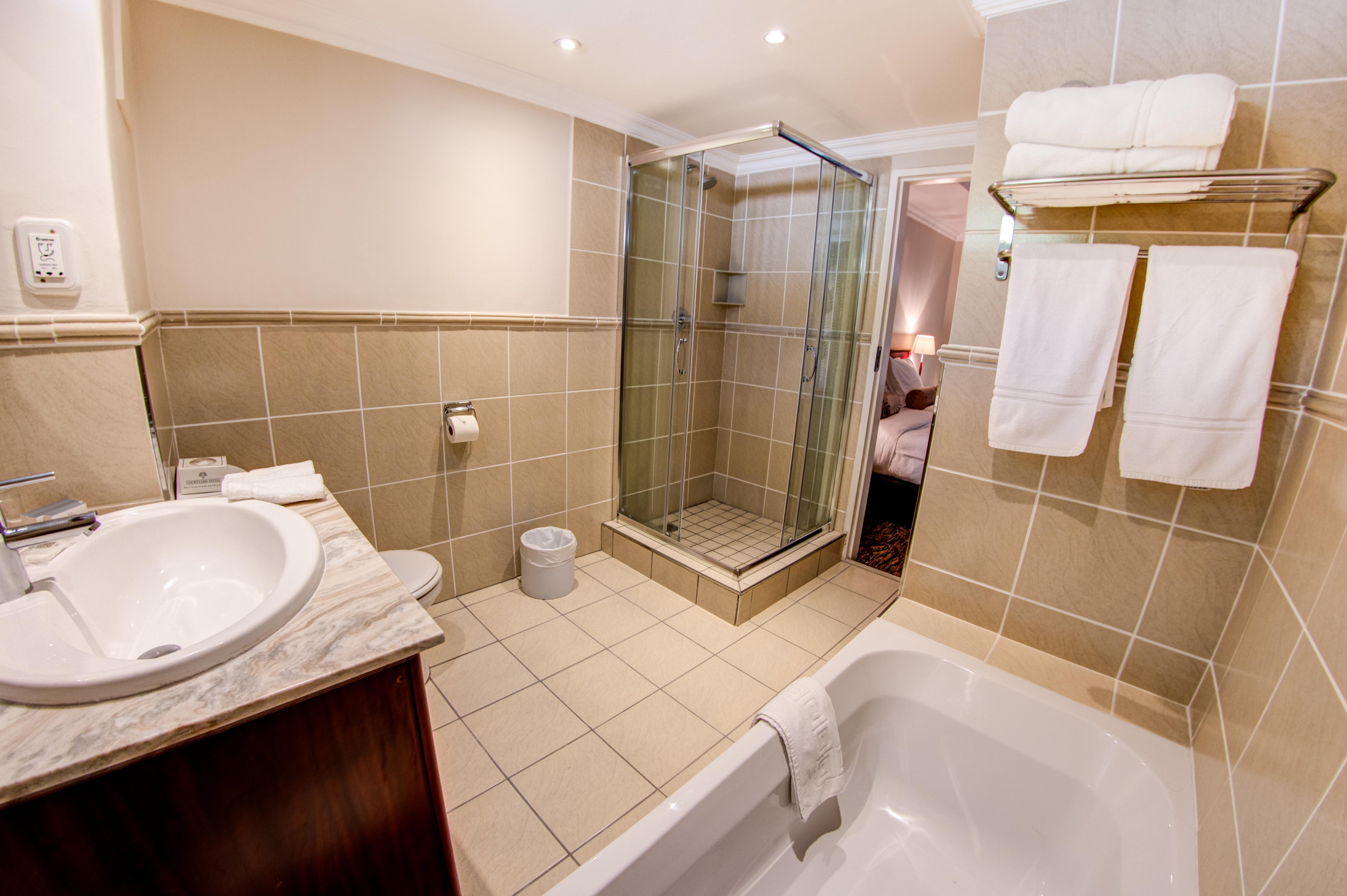 Courtyard Hotel Sandton Йоханнесбург Экстерьер фото