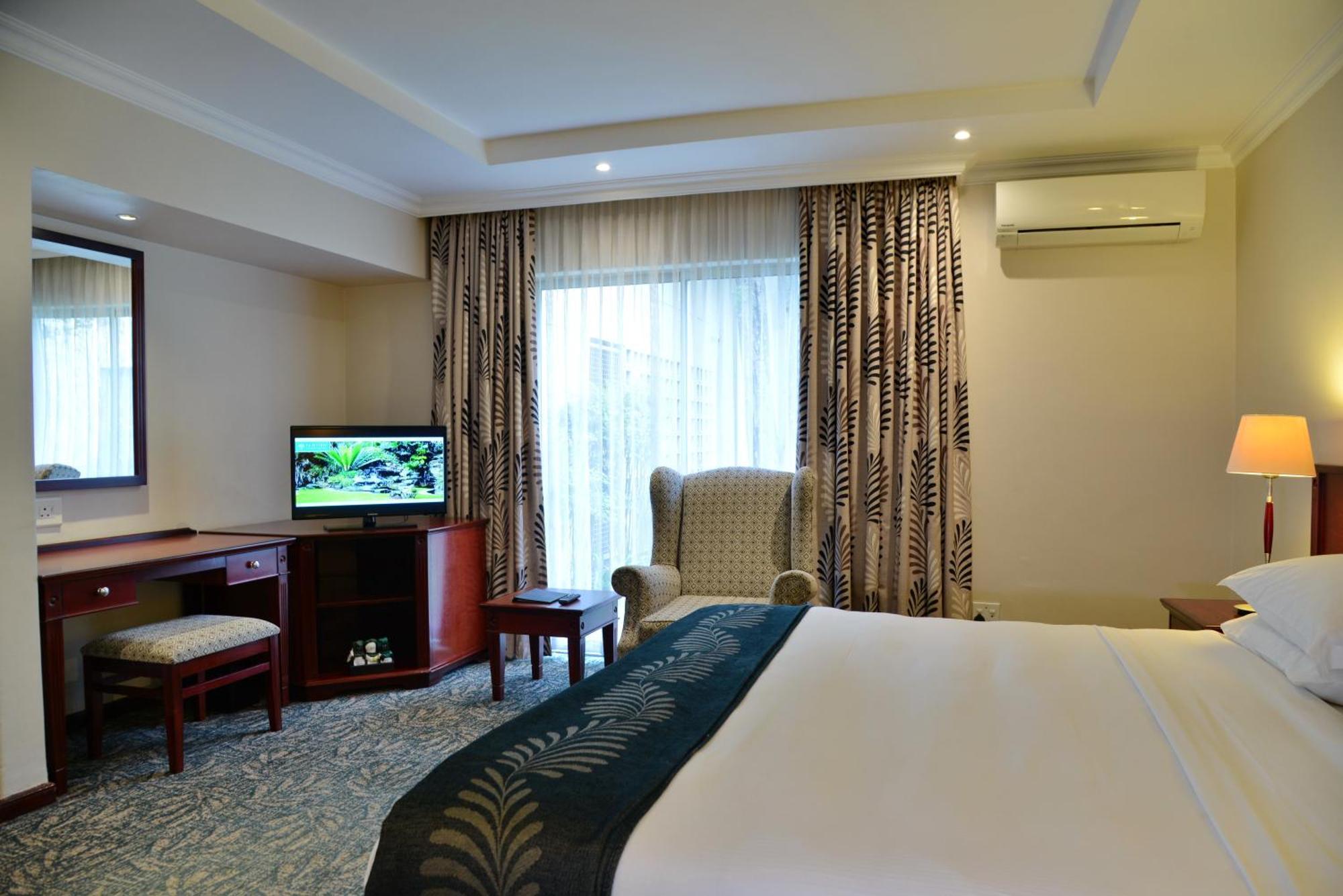 Courtyard Hotel Sandton Йоханнесбург Номер фото