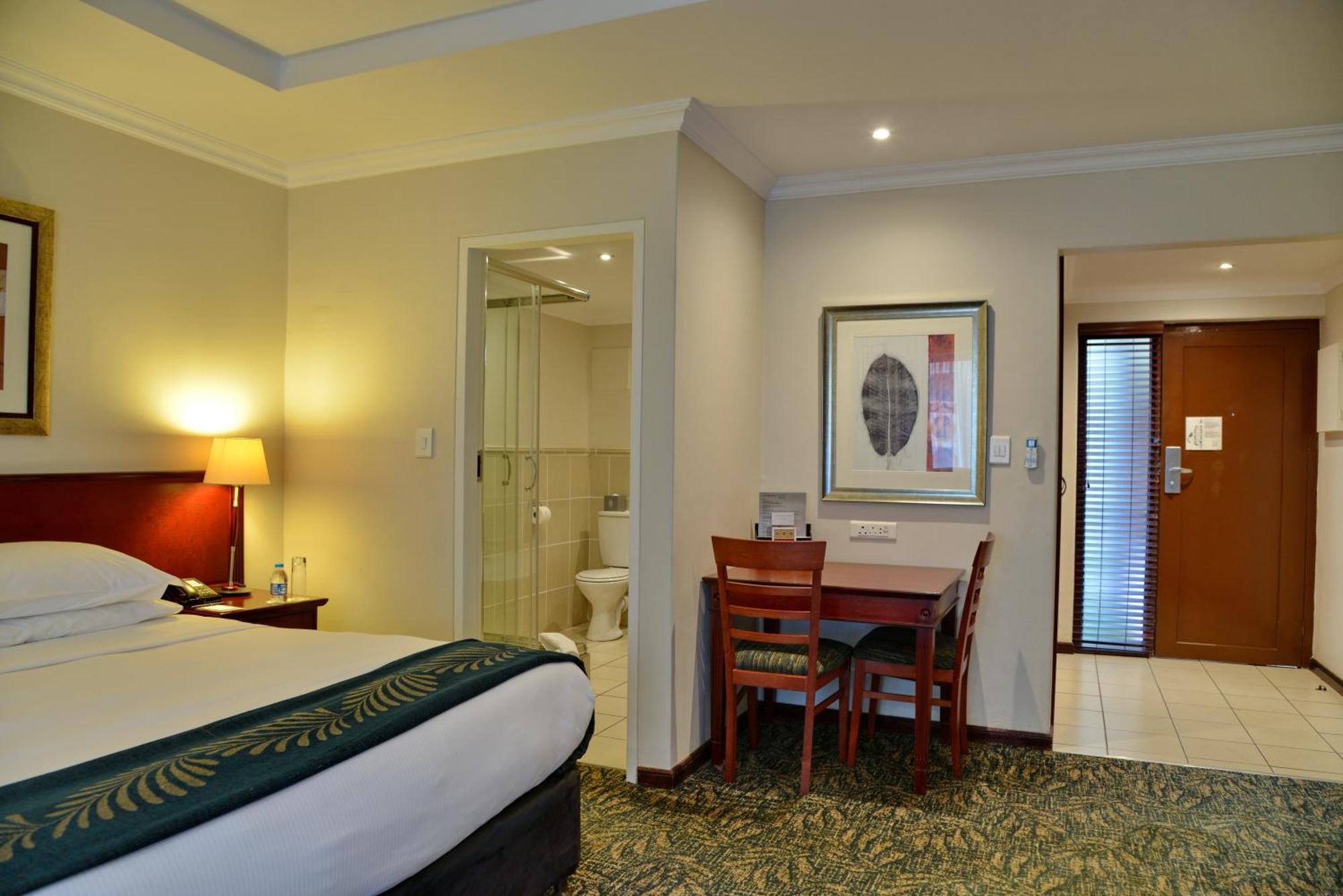 Courtyard Hotel Sandton Йоханнесбург Номер фото